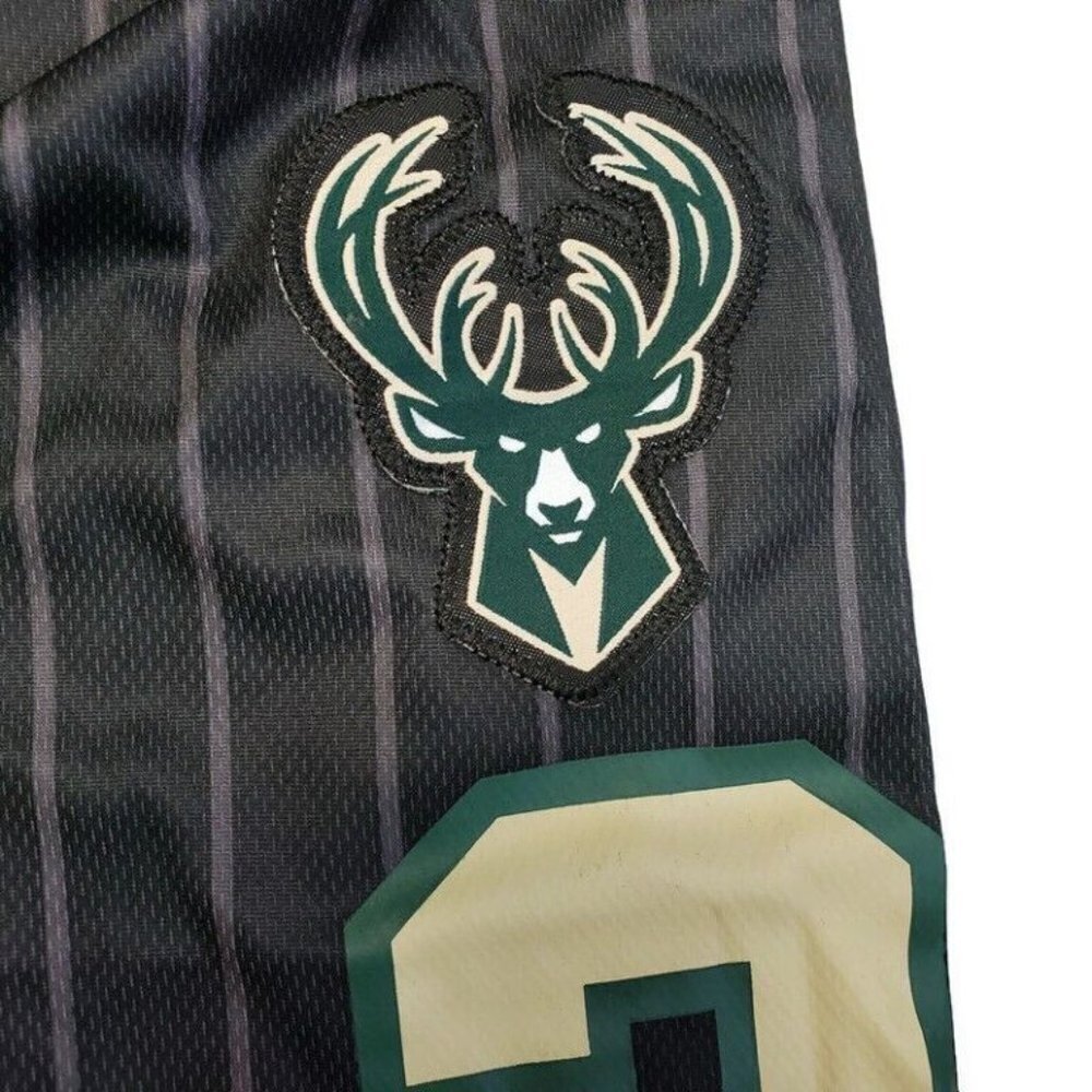 NBA Mens L Milwaukee Bucks UNK Athletic Basketball Shorts Giannis Antetokounmpo - Picture 2 of 4